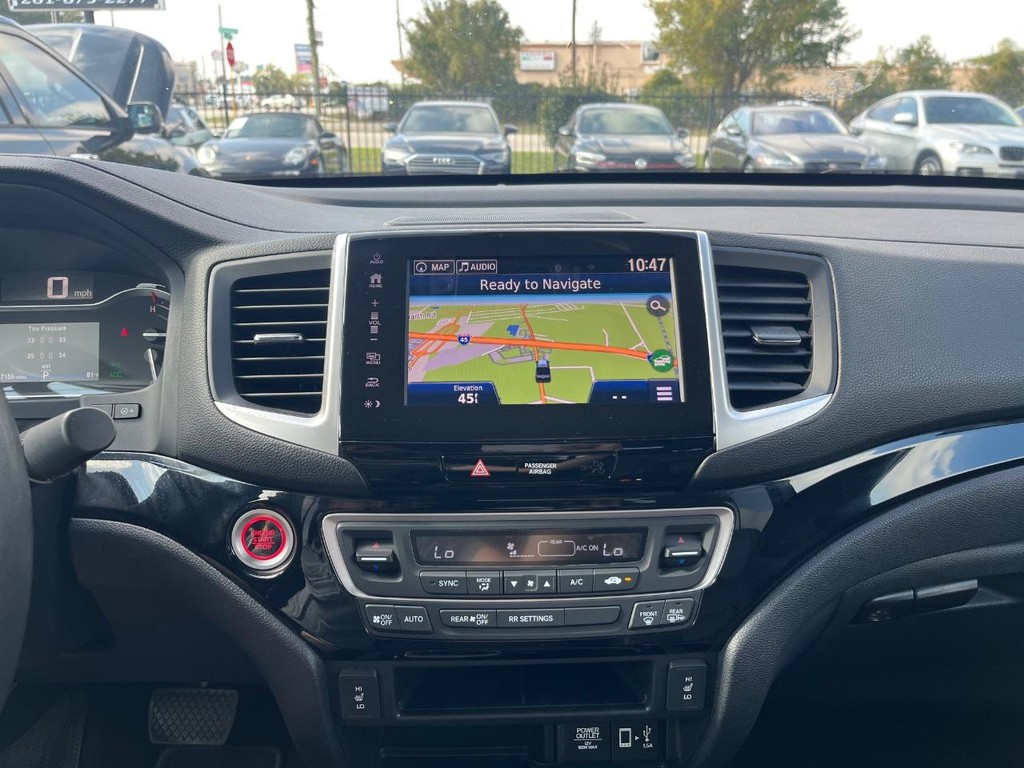 Honda Ridgeline Vehicle Full-screen Gallery Image 22