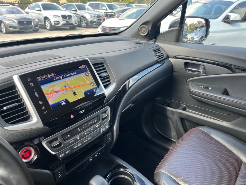 Honda Ridgeline Vehicle Full-screen Gallery Image 25