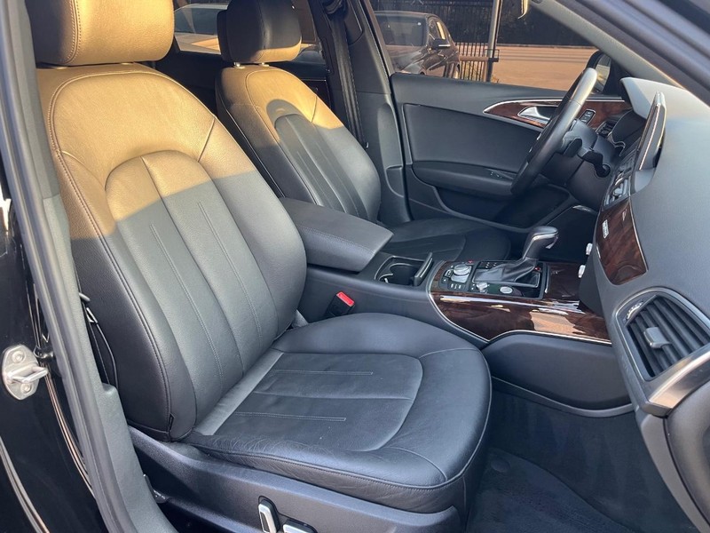 Audi A6 Vehicle Full-screen Gallery Image 14