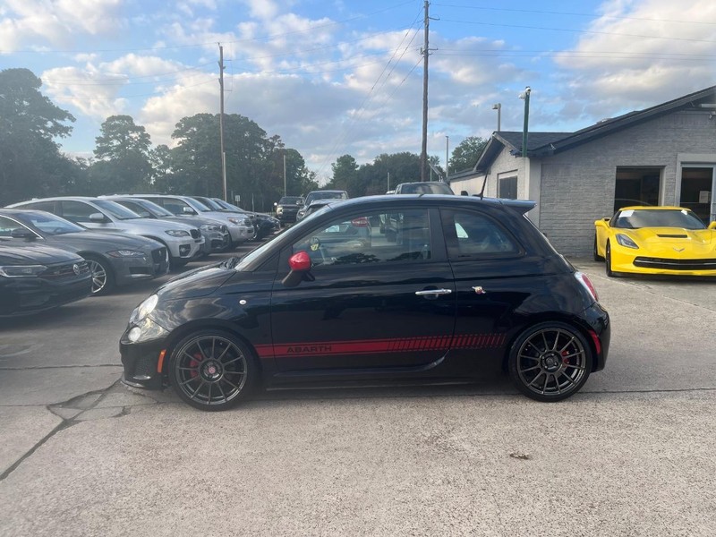 FIAT 500 Vehicle Full-screen Gallery Image 09