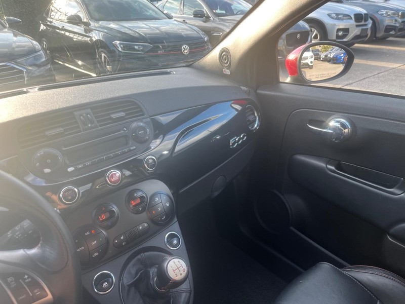 FIAT 500 Vehicle Full-screen Gallery Image 20