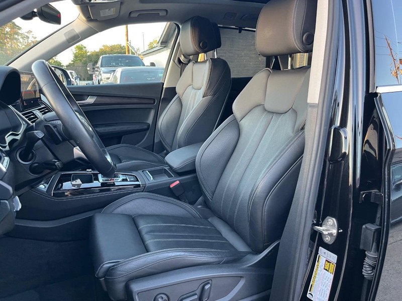 Audi Q5 Vehicle Full-screen Gallery Image 11