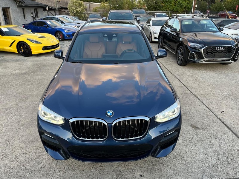 BMW X3 Vehicle Full-screen Gallery Image 03