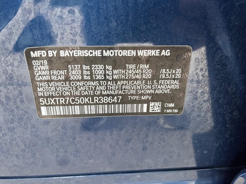 BMW X3 Vehicle Full-screen Gallery Image 30