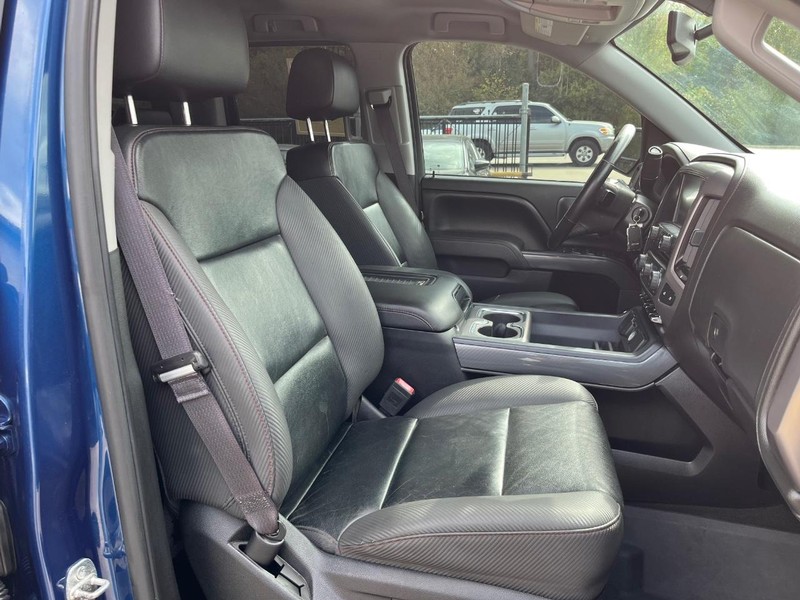 GMC Sierra 1500 Vehicle Full-screen Gallery Image 12