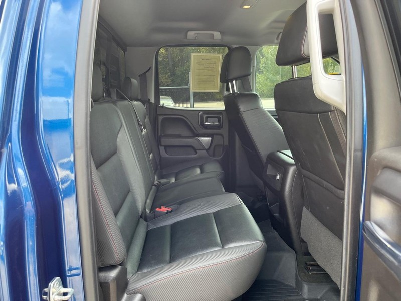 GMC Sierra 1500 Vehicle Full-screen Gallery Image 15