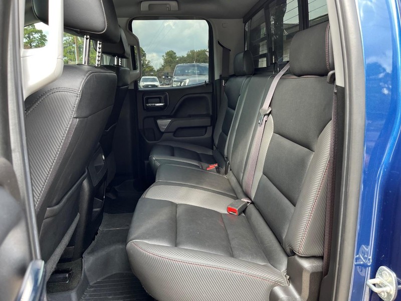 GMC Sierra 1500 Vehicle Full-screen Gallery Image 17