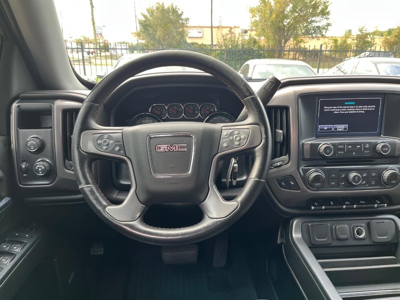 GMC Sierra 1500 Vehicle Full-screen Gallery Image 19