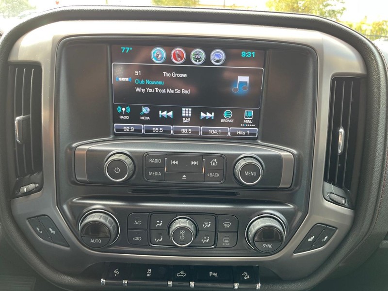 GMC Sierra 1500 Vehicle Full-screen Gallery Image 21