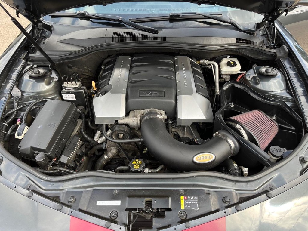 Chevrolet Camaro Vehicle Full-screen Gallery Image 25