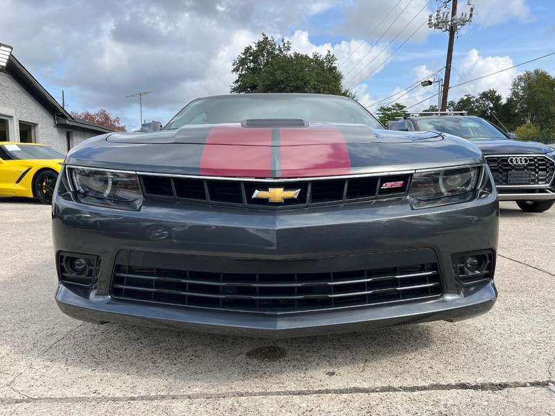 Chevrolet Camaro Vehicle Full-screen Gallery Image 02