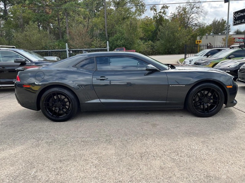 Chevrolet Camaro Vehicle Full-screen Gallery Image 05