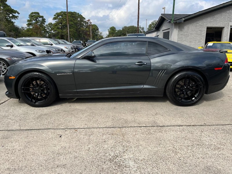 Chevrolet Camaro Vehicle Full-screen Gallery Image 09