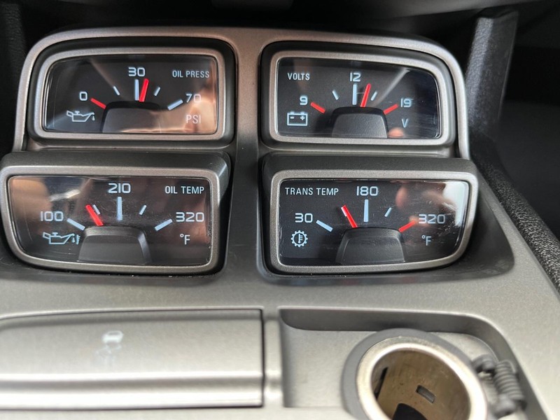 Chevrolet Camaro Vehicle Full-screen Gallery Image 21