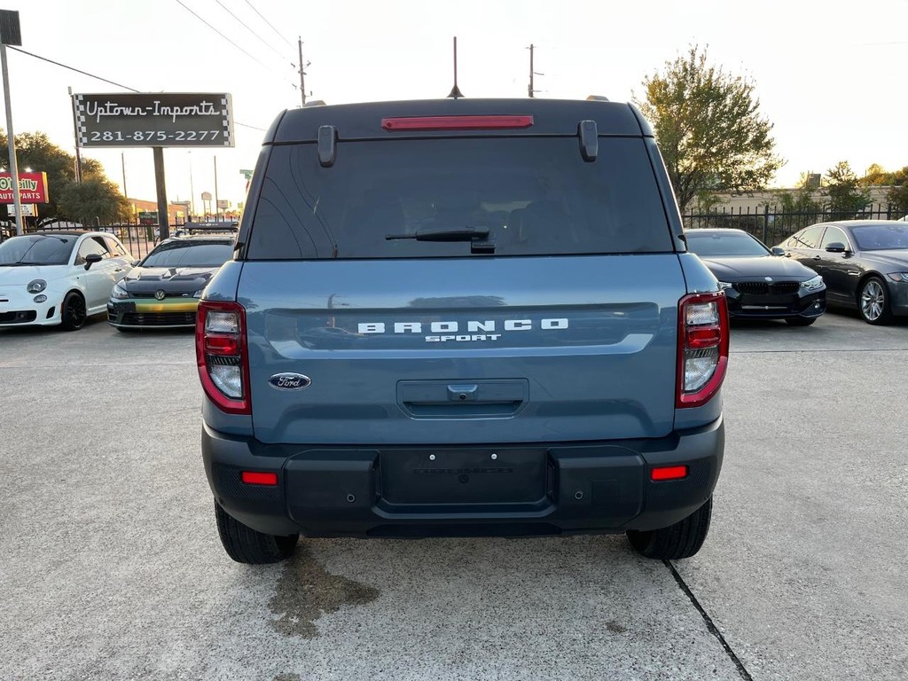 Ford Bronco Sport Vehicle Full-screen Gallery Image 07