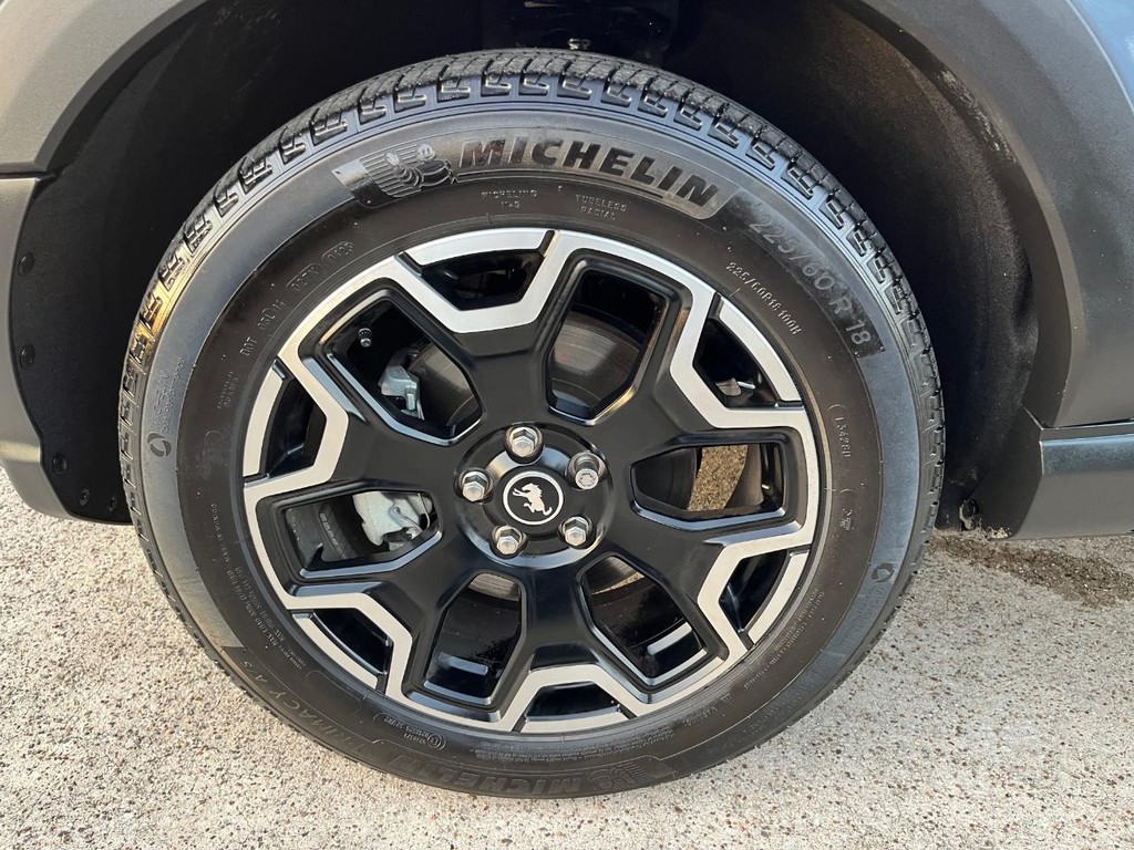 Ford Bronco Sport Vehicle Full-screen Gallery Image 29