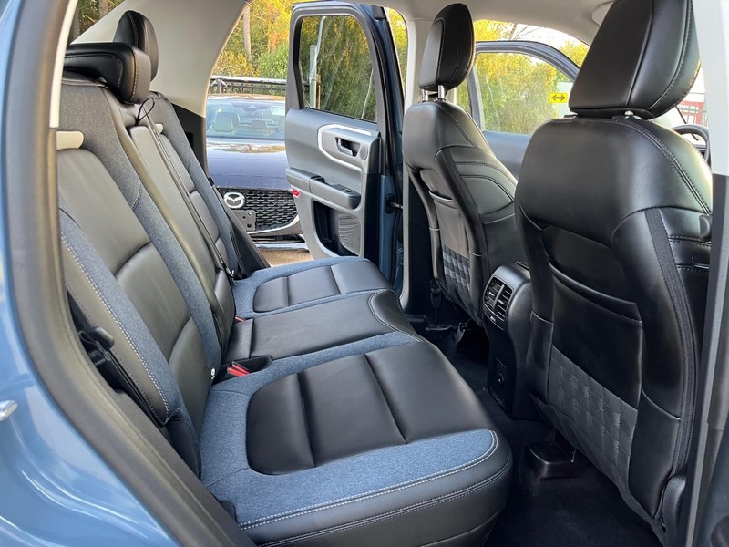 Ford Bronco Sport Vehicle Full-screen Gallery Image 16