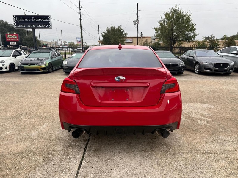 Subaru WRX Vehicle Full-screen Gallery Image 06