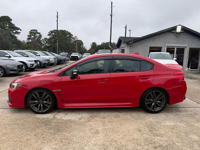 Subaru WRX Vehicle Full-screen Gallery Image 08