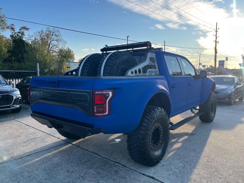 Ford F-150 Vehicle Full-screen Gallery Image 06