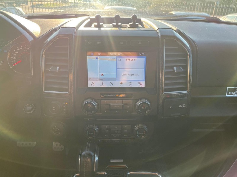 Ford F-150 Vehicle Full-screen Gallery Image 23