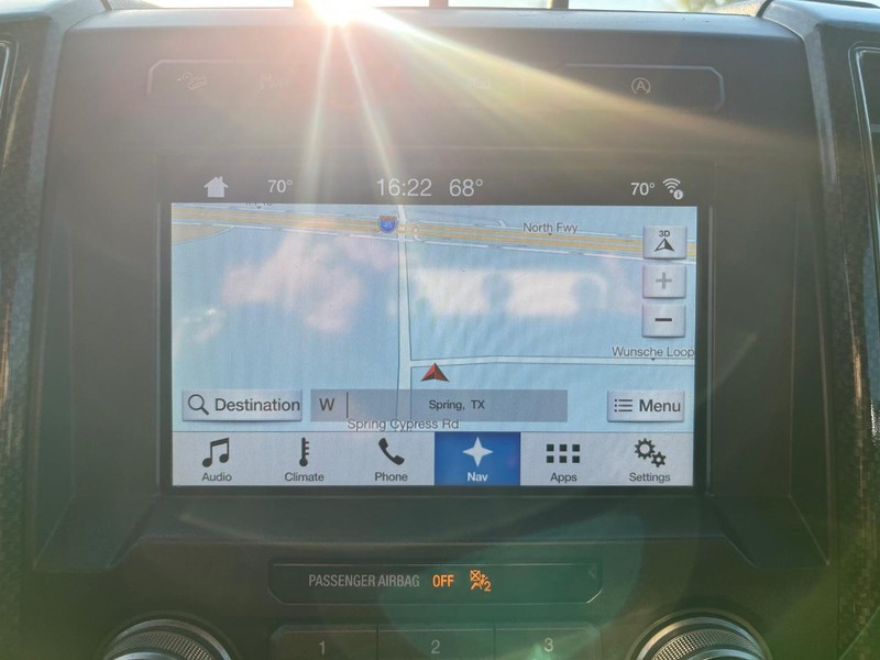 Ford F-150 Vehicle Full-screen Gallery Image 24