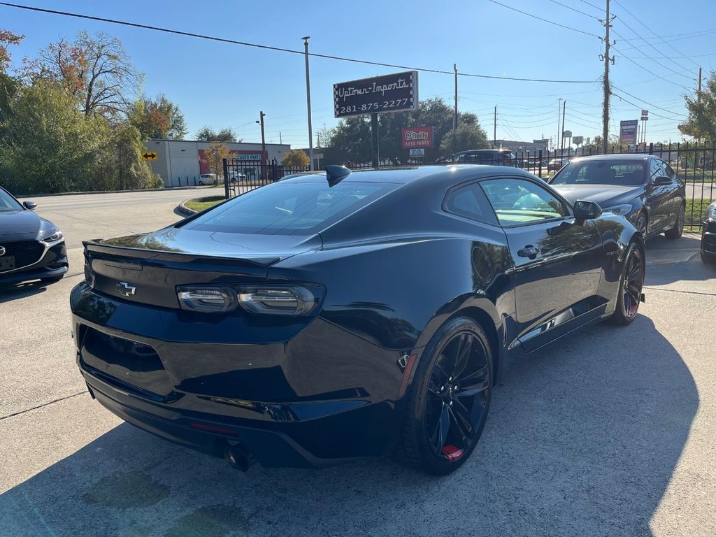 Chevrolet Camaro Vehicle Full-screen Gallery Image 06