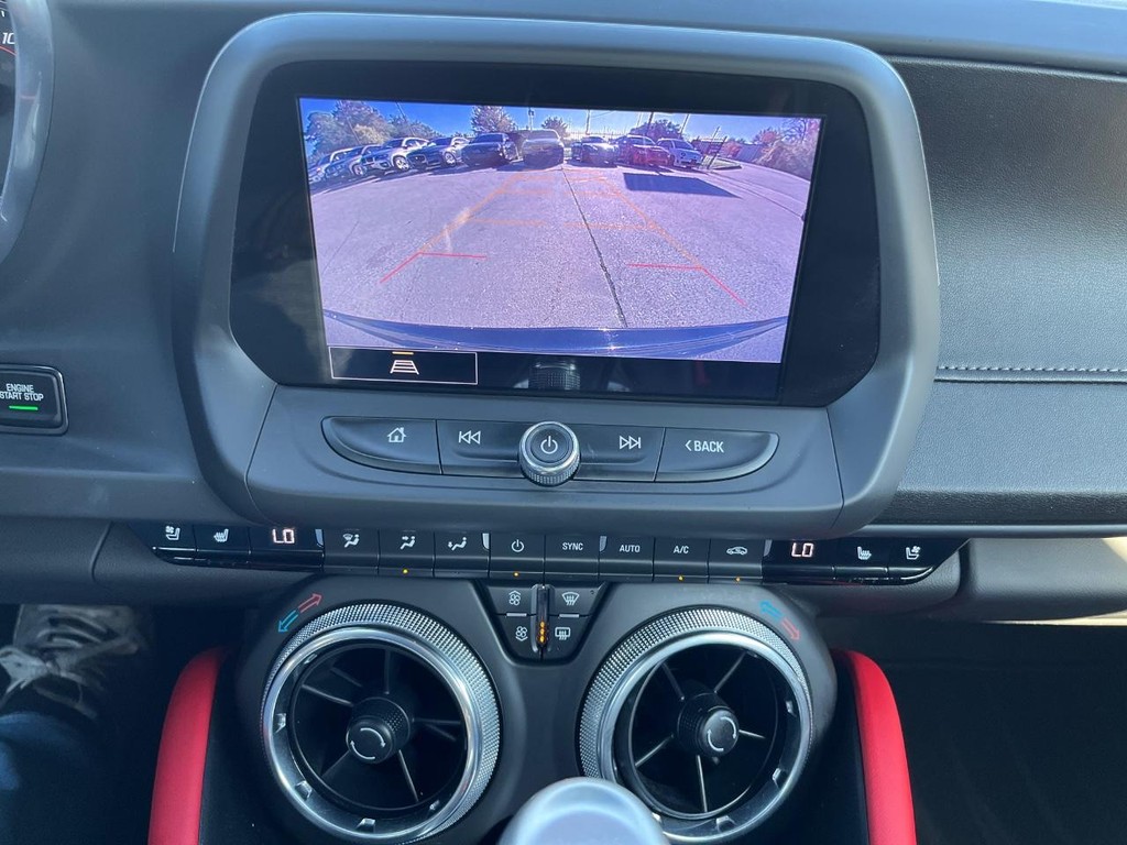 Chevrolet Camaro Vehicle Full-screen Gallery Image 20