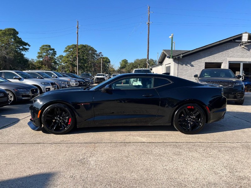 Chevrolet Camaro Vehicle Full-screen Gallery Image 09