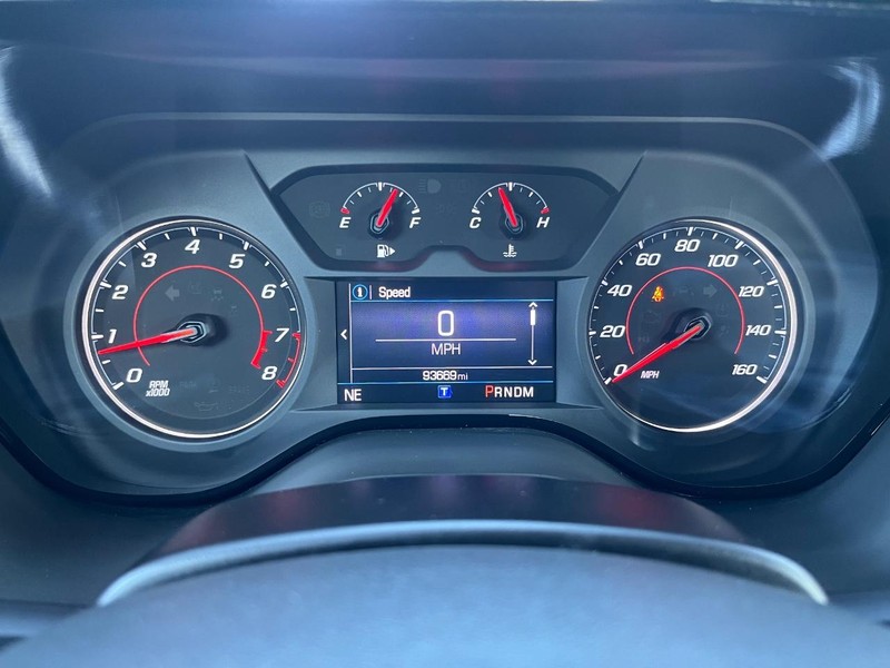 Chevrolet Camaro Vehicle Full-screen Gallery Image 18