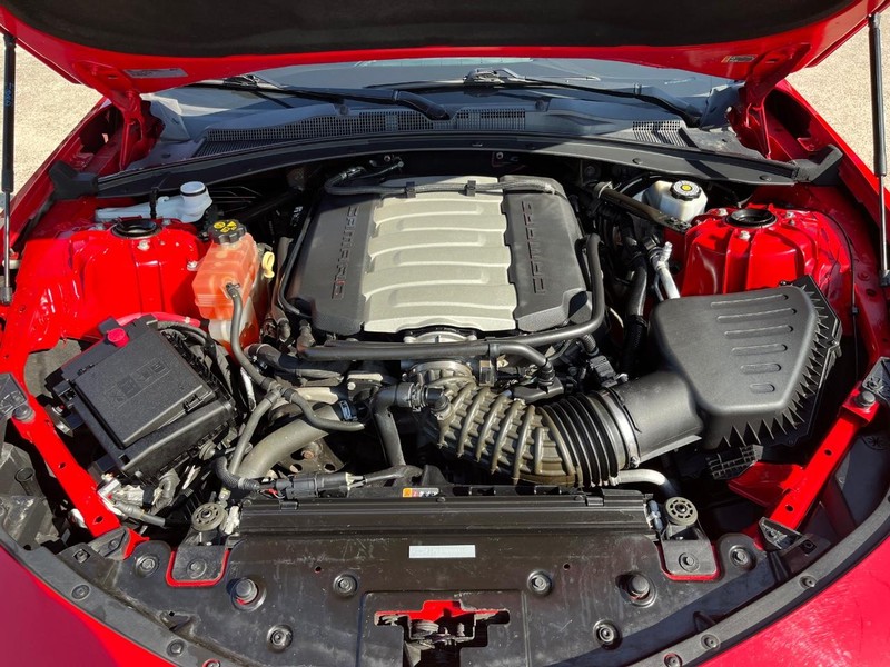 Chevrolet Camaro Vehicle Full-screen Gallery Image 24