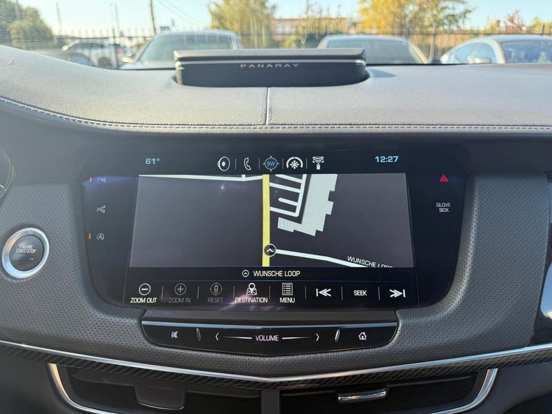 Cadillac CT6 Vehicle Full-screen Gallery Image 24