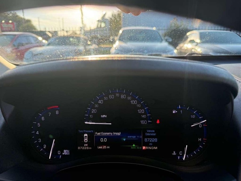 Cadillac ATS Sedan Vehicle Full-screen Gallery Image 18