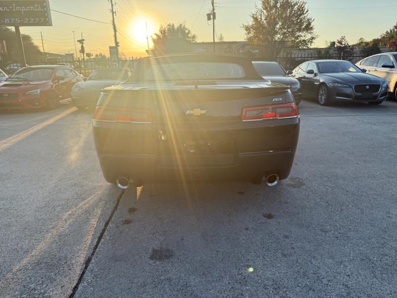 Chevrolet Camaro Vehicle Full-screen Gallery Image 13