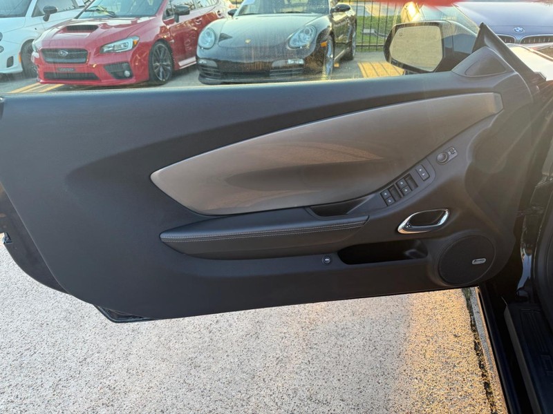 Chevrolet Camaro Vehicle Full-screen Gallery Image 20