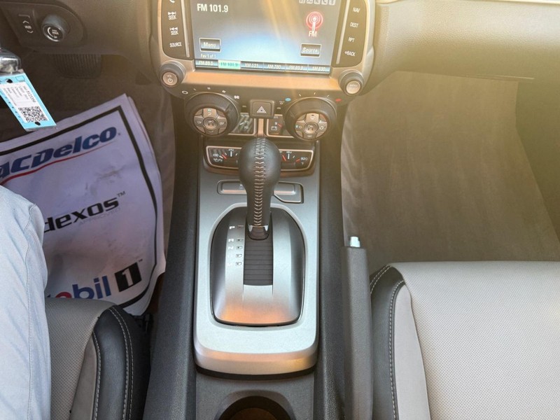 Chevrolet Camaro Vehicle Full-screen Gallery Image 31