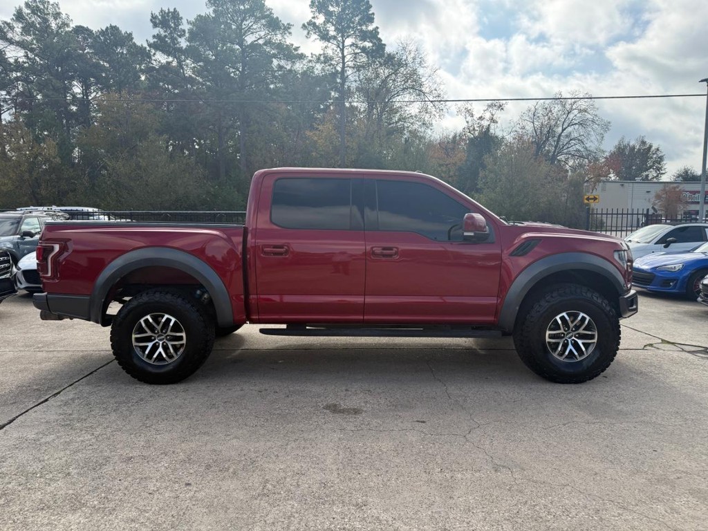 Ford F-150 Vehicle Full-screen Gallery Image 05