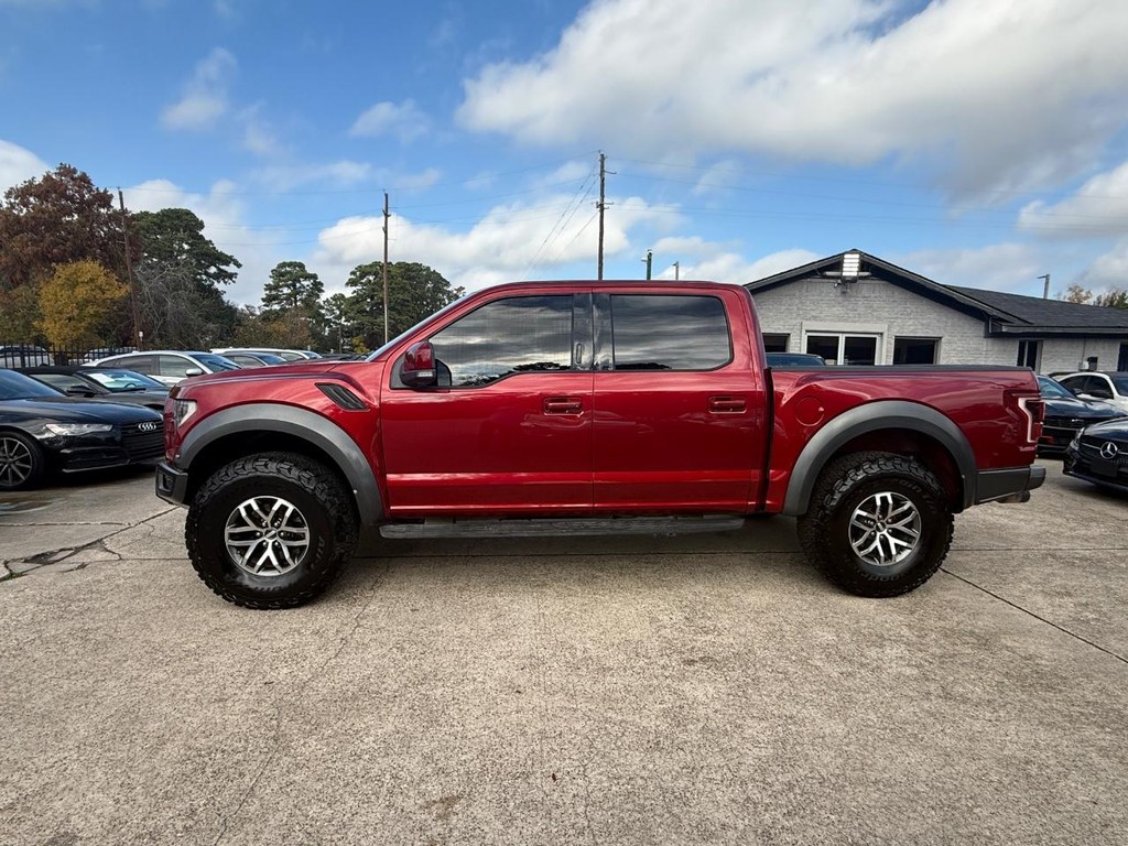 Ford F-150 Vehicle Full-screen Gallery Image 09