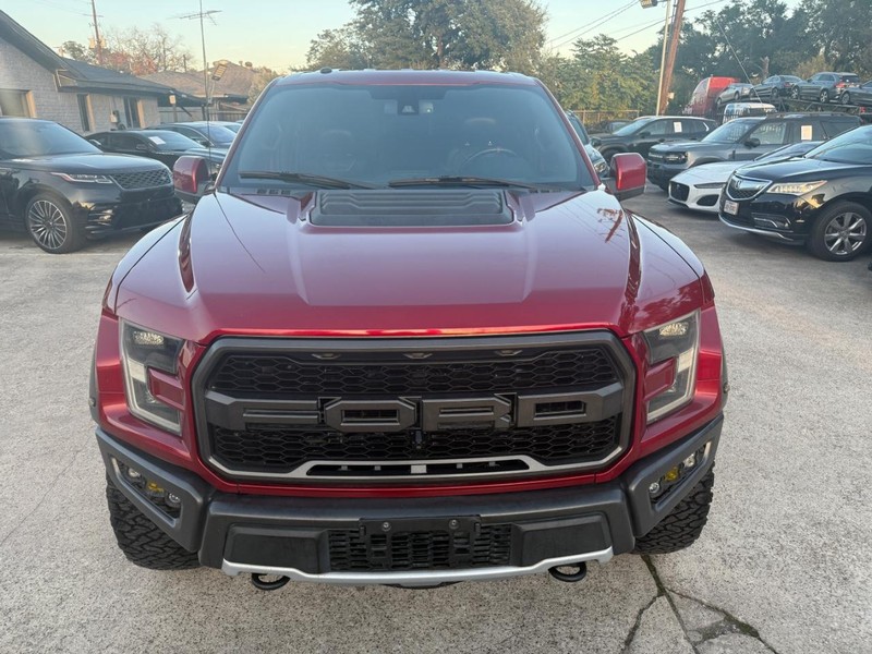 Ford F-150 Vehicle Full-screen Gallery Image 03