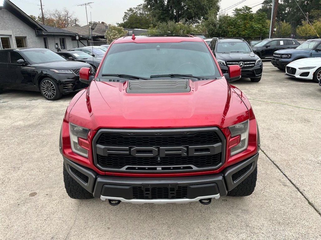 Ford F-150 Vehicle Full-screen Gallery Image 03