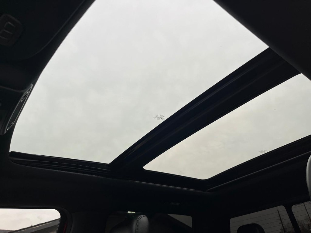 Ford F-150 Vehicle Full-screen Gallery Image 27