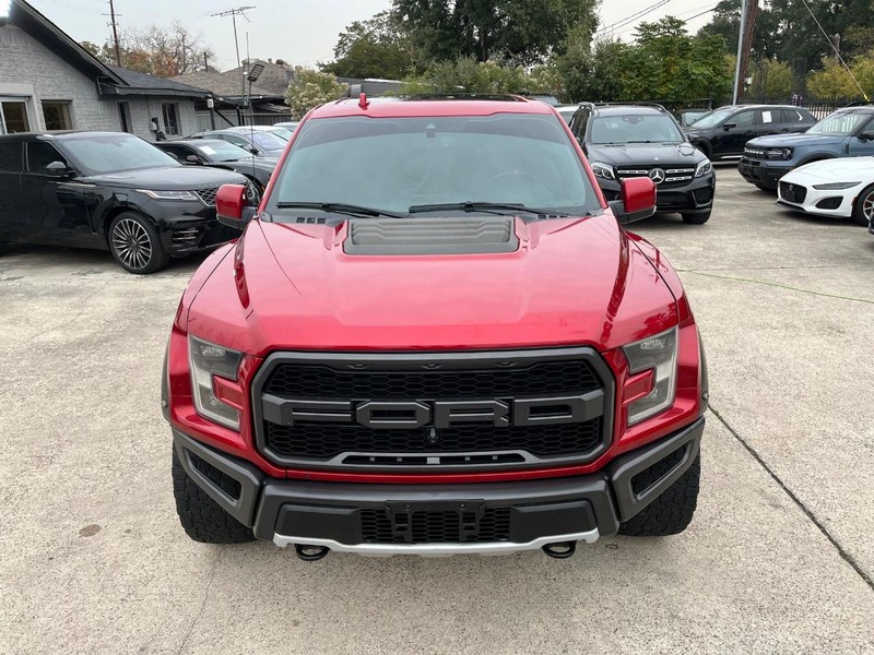 Ford F-150 Vehicle Full-screen Gallery Image 03