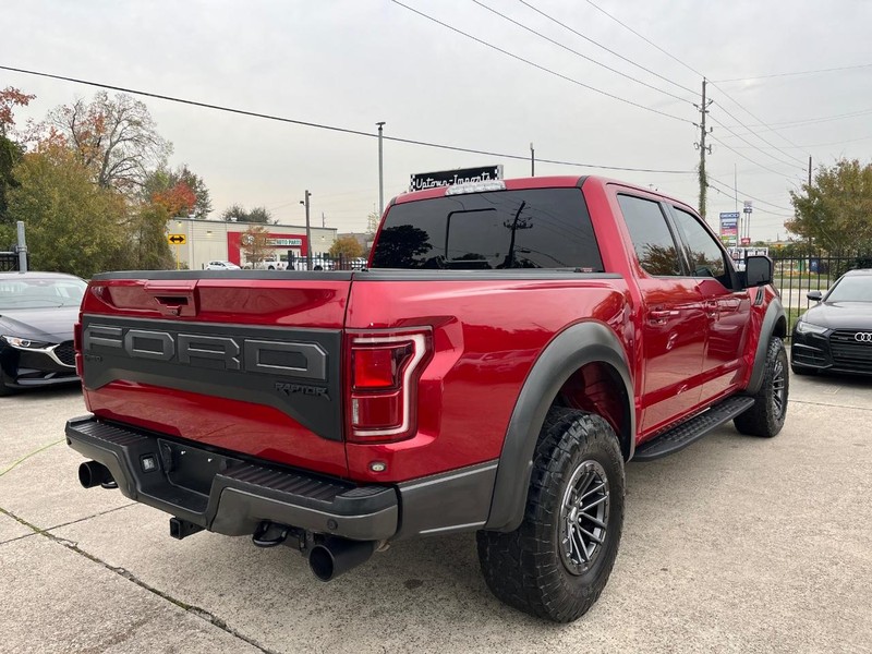 Ford F-150 Vehicle Full-screen Gallery Image 06