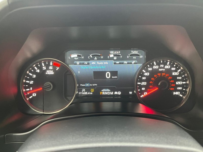 Ford F-150 Vehicle Full-screen Gallery Image 21