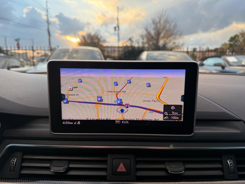 Audi S5 Sportback Vehicle Full-screen Gallery Image 24