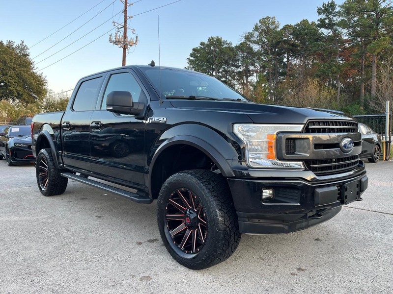 Ford F-150 Vehicle Full-screen Gallery Image 04