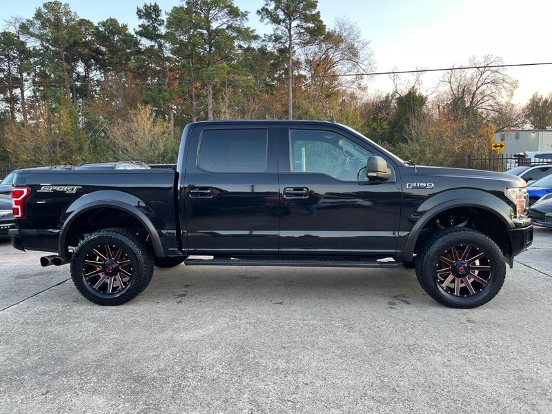 Ford F-150 Vehicle Full-screen Gallery Image 05