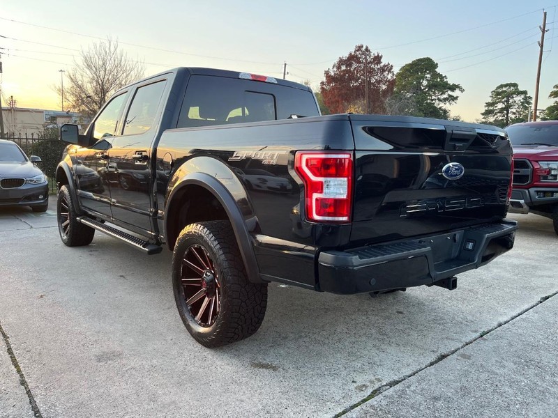 Ford F-150 Vehicle Full-screen Gallery Image 09