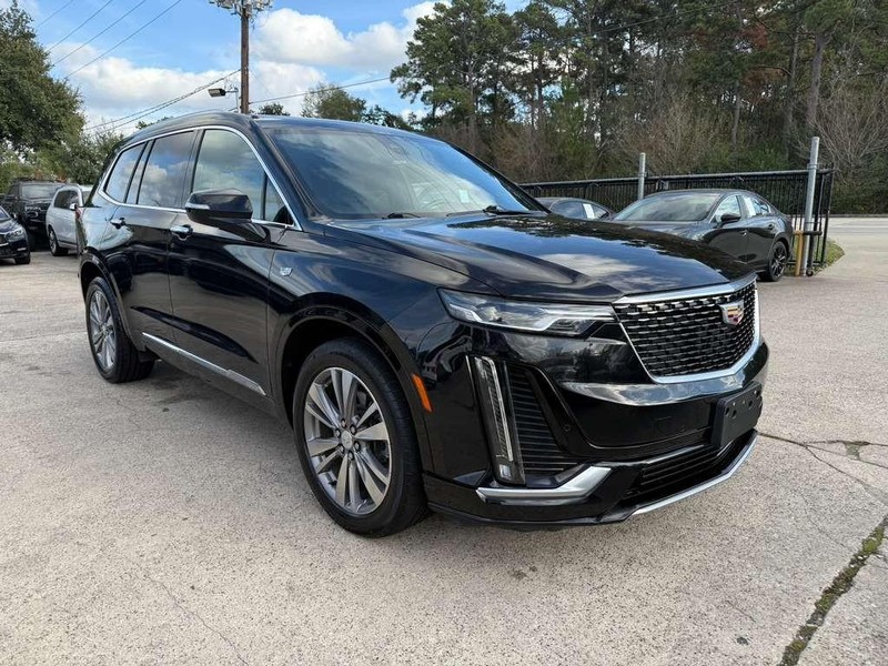 Cadillac XT6 Vehicle Full-screen Gallery Image 04