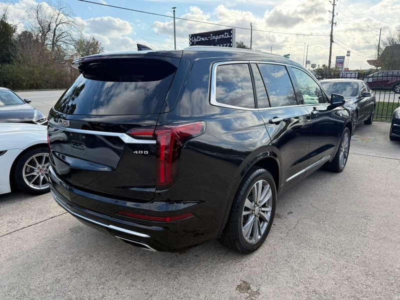 Cadillac XT6 Vehicle Full-screen Gallery Image 06